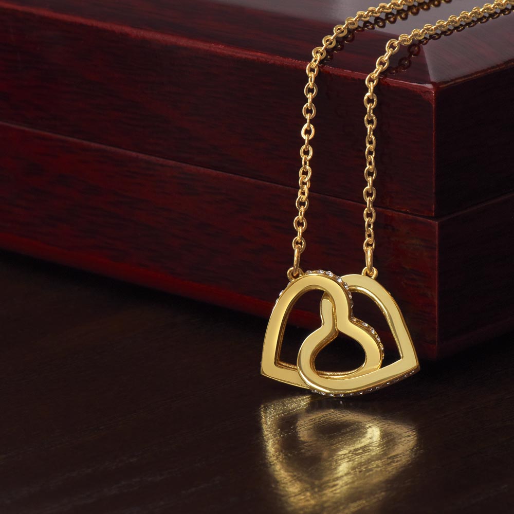 To My Extraordinary Girlfriend - Interlocking Hearts Necklace | Green